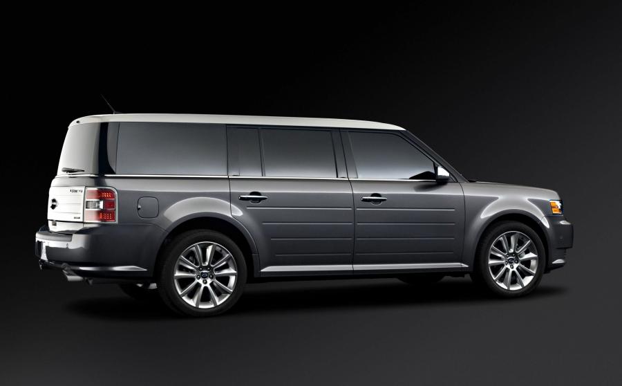  Ford Flex EcoBoost 2010 года  (фото 29 из 47)